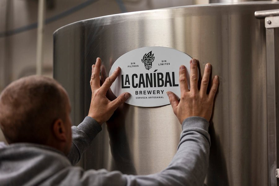 Visita Guiada a La Fábrica - La Caníbal Brewery